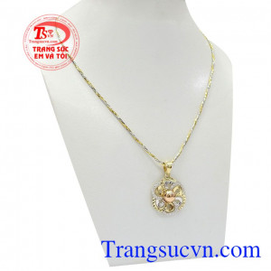 Bộ mặt dây tinh tế làm tôn lên vẻ đẹp dịu dàng, cá tính và tăng sự nổi bật của chủ nhân,Bộ dây vàng nữ độc đáo 18k