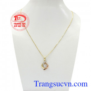 Bộ dây vàng nữ trang nhã là sản phẩm được chế tác tinh tế, bền đẹp từ vàng 18k,Bộ dây vàng nữ trang nhã