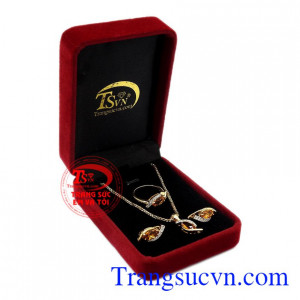 Bộ trang sức Citrine ấn tượng giao hàng trên toàn quốc.