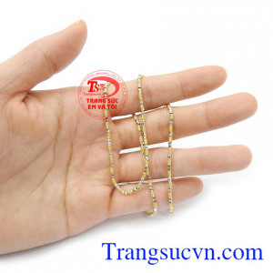 Dây chuyền nữ vàng tây phong cách là lụa chọn tuyệt vời cho người bạn yêu thương những dịp ý nghĩa
