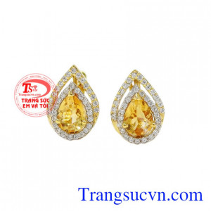 Hoa tai nữ thạch anh vàng sang trọng được thiết kế từ đá thạch anh vàng thiên nhiên.