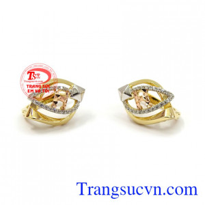 Hoa tai nữ vàng dịu dàng phù hợp phong cách thời trang sang trọng, tinh tế và đẳng cấp phái đẹp