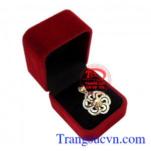Mặt dây hoa vàng nữ sang trọng