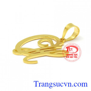 Mặt dây vàng chữ CH hợp thời trang, phong cách, hợp thời.