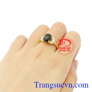 Nhẫn nữ đá Sapphire đẹp chất lượng.