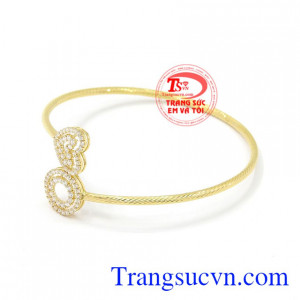 Vòng tay nữ yêu kiều vàng 10k.