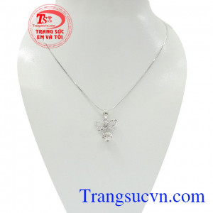 Bộ dây nơ vàng trắng là bộ sản phẩm vàng trắng cao cấp được các bạn nữ yêu thích