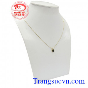 Bộ dây saphir hoàng gia có giấy kiểm định chất lượng là món quà ý nghĩa dành tặng người thân