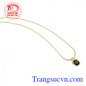 Mặt dây saphir hoàng gia là sản phẩm đá saphir quý hiếm đặc biệt