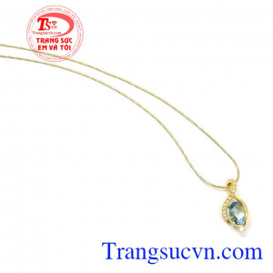 Mặt dây topaz đẳng cấp là sản phẩm mặt dây chuyền cao cấp với kiểu dáng sang trọng chắc chắn sẽ là món quà được yêu thích của phái đẹp
