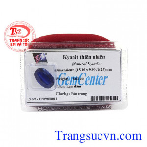 Đá kyanit thiên nhiên đẹp là một loại đá quý chưa được nhiều người biết đến. 