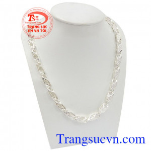 Dây chuyền bạc nam thành công với chất lượng bạc 925 cao cấp là món quà ý nghĩa dành cho phái mạnh
