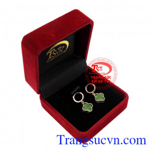 Trang sức Em và Tôi nhận thiết kế 3D các mẫu sản phẩm trang sức theo yêu cầu của từng khách hàng,Hoa tai nữ vàng ngọc Nephrite