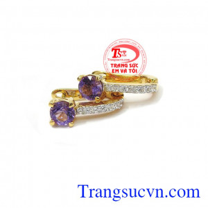 Hoa tai thạch anh tím quý phái với với người mệnh thổ và mệnh hỏa