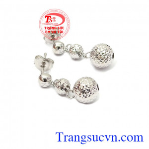 Hoa tai vàng trắng dịu dàng