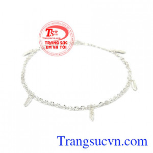 Lắc chân nữ lấp lánh