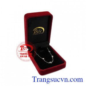 Sản phẩm bảo hành uy tín, giao hàng toàn quốc. Lắc chân nữ vàng trắng may mắn.