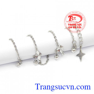 Thiết kế trẻ trung, hợp thời trang thích hợp với nhiều kiểu trang phục. Lắc chân vàng trắng hy vọng