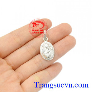 Mặt dây bạc đức mẹ chất lượng, mặt dây thương hiệu Em và Tôi uy tín, chế tác theo yêu cầu của khách hàng.