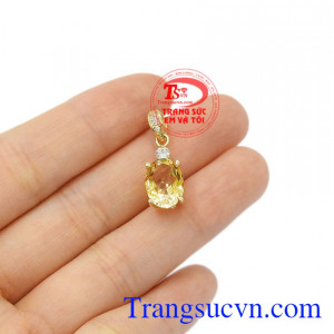 Mặt dây nữ thạch anh vàng xinh xắn vàng 14k giao hàng trên toàn quốc.