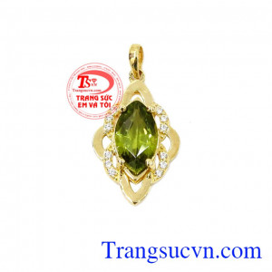 Mặt dây peridot sang trọng được chế tác theo công nghệ 3D hiện đại, mang tới người dùng một sản phẩm hoàn hảo,Mặt dây peridot sang trọng