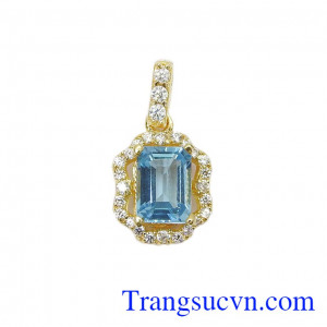 Mặt dây topaz hoàng ngọc được thiết kế tinh xảo, tỉ mỉ và là sự kết hợp hài hòa với vàng 14k