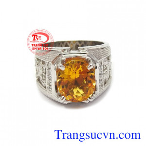 Nhẫn bạc thạch anh vàng đẳng cấp dễ dàng kết hợp nhiều phong cách thời trang khác nhau.