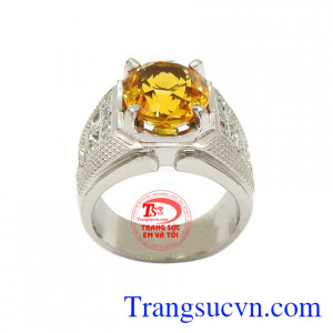 Nhẫn bạc thạch anh vàng đẳng cấp phù hợp phong cách thời trang sang trọng, thời thượng và mạnh mẽ của phái mạnh