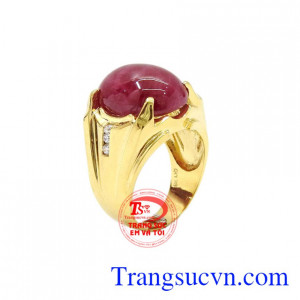 Nhẫn nam vàng Ruby thiên nhiên phù hợp cho những người mệnh Hỏa và mệnh Thổ.