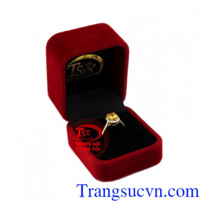 Nhẫn nữ Sapphire vàng nổi bật