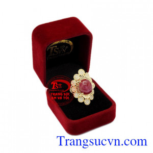 Nhẫn nữ vàng Ruby sao độc đáo
