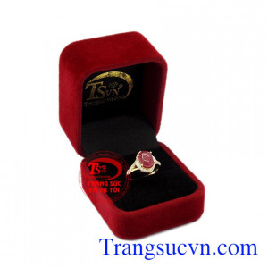 Nhẫn nữ vàng Ruby thiên nhiên