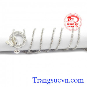 Bộ dây chuyền nữ vàng tây quý phái kết hợp cùng mặt dây chuyền nữ tinh tế và quyến rũ