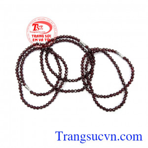 Chuỗi cổ Garnet 5 ly có thể làm quà tặng cho người thân, bạn bè vào những dịp đặc biệt,Chuỗi cổ Garnet 5 ly