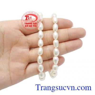 Chính vì lẽ đó mà rất nhiều chị em phụ nữ yêu thích và lựa chọn,Chuỗi cổ ngọc trai dịu dàng