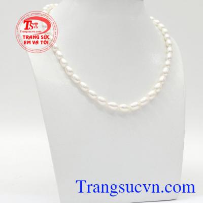 Chuỗi ngọc trai mang đến cho người sử dụng vẻ sang trọng, quý phái,Chuỗi cổ ngọc trai dịu dàng