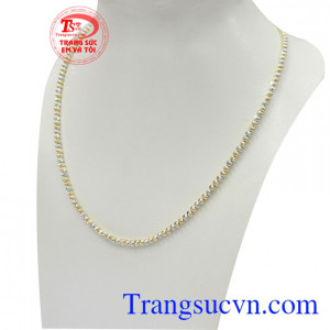 Dây chuyền nữ thời trang sành điệu được ưa chuộng nhất hiện nay, là món quà tuyệt vời cho người yêu thương