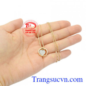 Dây chuyền nữ trái tim nhỏ xinh xắn.