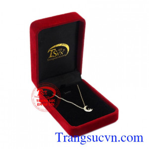 Dây chuyền nữ xinh xắn