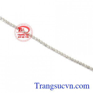 Lắc chân bi vàng trắng nhỏ xinh sẽ khiến nhiều cô gái thích thú và yêu thích nó.