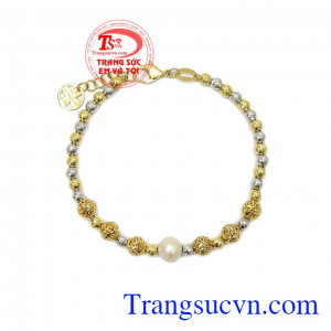 Ngọc trai là biểu tượng của tình yêu, hạnh phúc, là hình ảnh của thành công, chiến thắng và vượt mọi khó khăn, thử thách,Lắc tay nữ ngọc trai