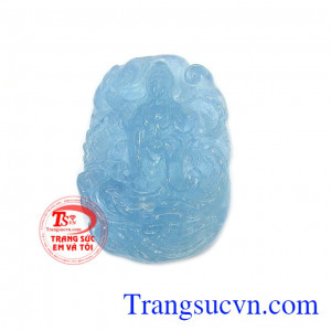Mặt dây Aquamarine bình an là sản phẩm được chạm khắc 3D tinh xảo, rõ nét