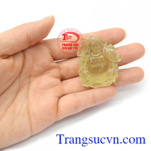 Mặt Di lặc Citrine hoan hỉ đeo hợp nhiều lứa tuổi và phong cách thời trang khác nhau