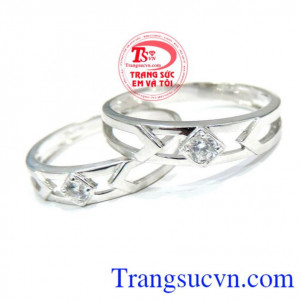 Đôi Nhẫn cưới 18k trắng hạnh phúc trọn vẹn, con cháu quây quần với mong muốn thiết kế đôi nhẫn cưới cho cặp đôi hạnh phúc trọn vẹn