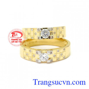 Nhẫn cưới vàng bền chặt vàng 10k Korea giao hàng trên toàn quốc.