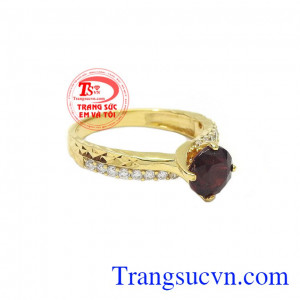 Nhẫn nữ vàng tây gắn đá granet dành cho phái đẹp phù hợp làm quà tặng sinh nhật hoặc trong các dịp ý nghĩa
