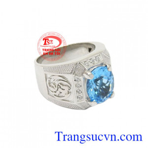 Nhẫn nam bạc Topaz đẹp mang lại vẻ mạnh mẽ cho cánh đàn ông hiện đại.