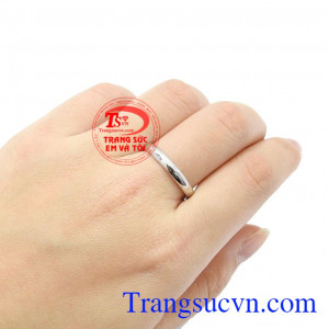 Sản phẩm chất lượng, uy tín, giao hàng toàn quốc,Nhẫn nam vàng trắng đơn giản