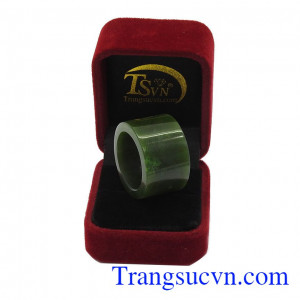 Nhẫn ngọc Nephrite đẳng cấp
