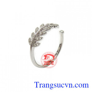 Nhẫn nữ lá vàng trắng thời trang vàng 10k nhập khẩu nguyên chiếc tù Korea là dòng sản phẩm rất được ưa chuộng